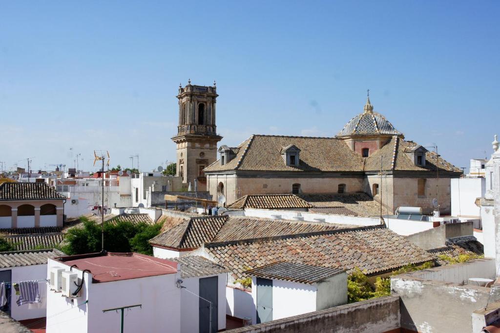 Pension Perez Montilla Sevilla Bagian luar foto