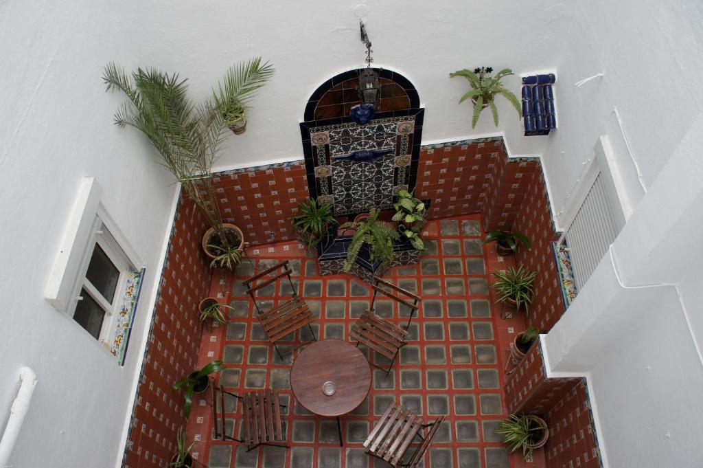 Pension Perez Montilla Sevilla Bagian luar foto