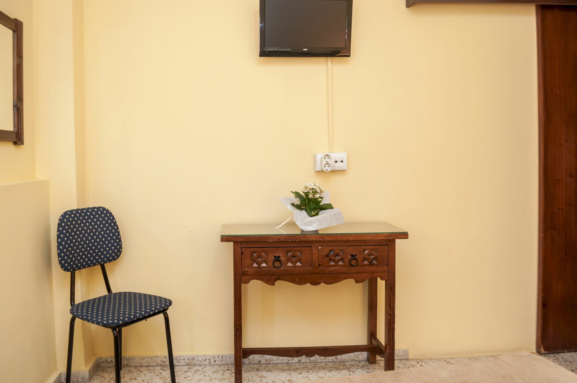 Pension Perez Montilla Sevilla Bagian luar foto